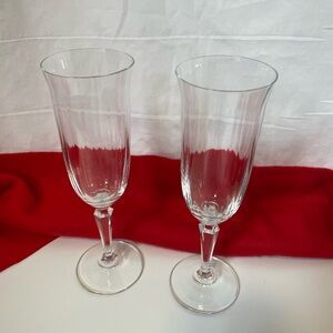 Clear Glass Champagne Flutes - Pair